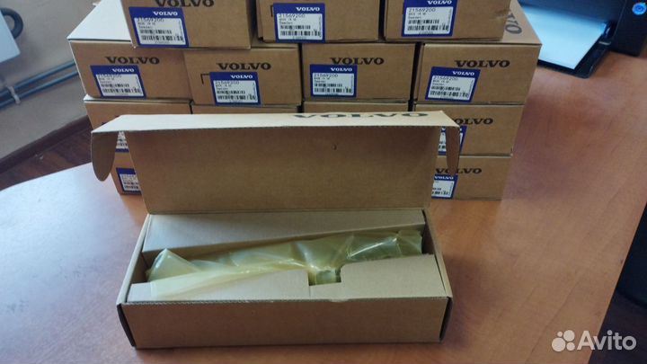 Насос-форсунки Volvo 21340612