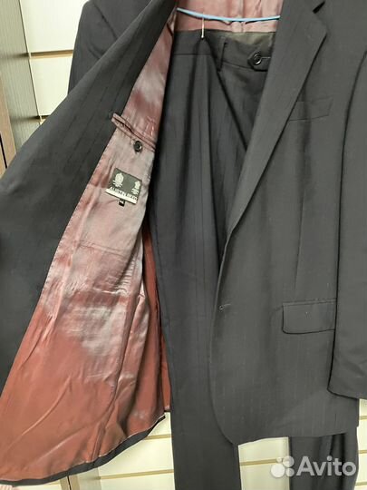 Мужской костюм темно-синий