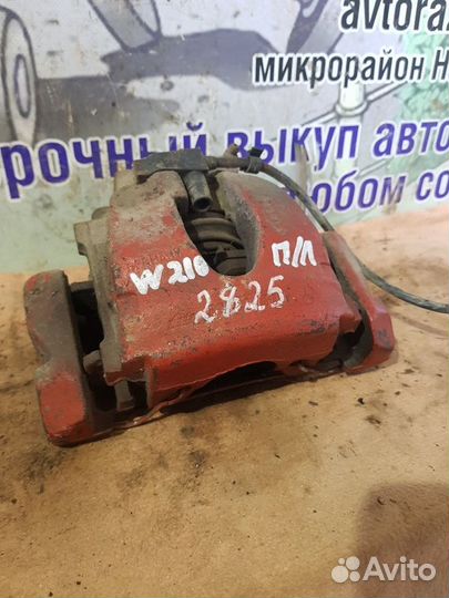 Суппорт передний левый Mercedes-Benz W210