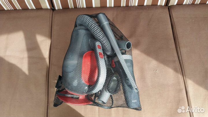 Автомобильный пылесос Black Decker