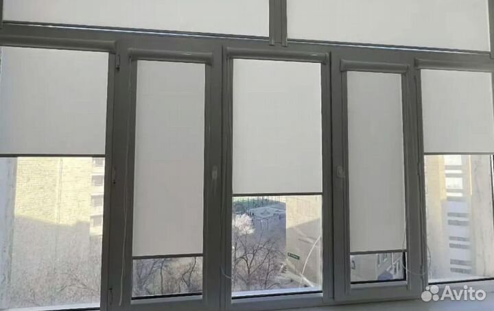 Рулонные шторы Зебра День Ночь