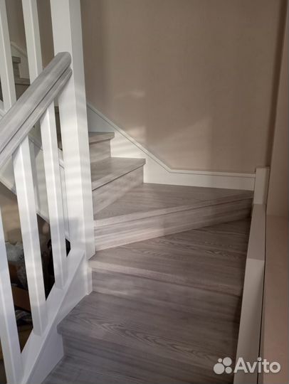 Изготовление и установка деревянных лестниц