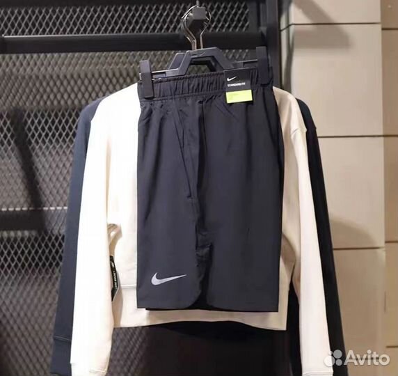 Шорты спортивные Nike