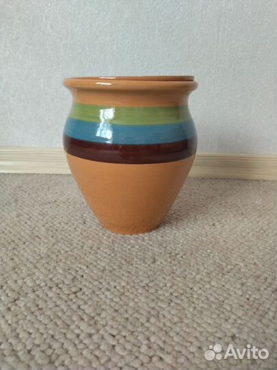 Глиняный горшок