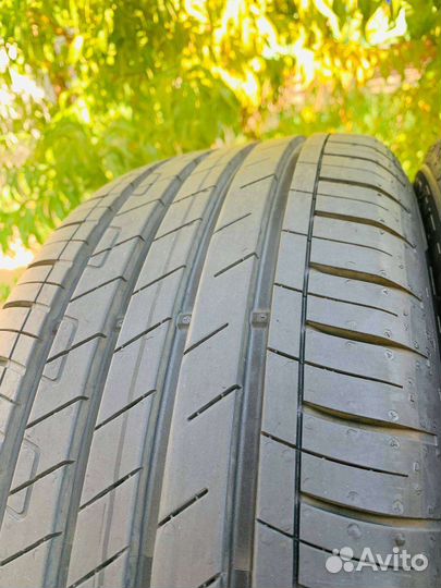 Goodyear EfficientGrip Performance 215/55 R17 94V