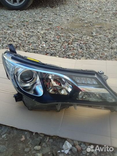 Toyota rav 4 40 фара правая