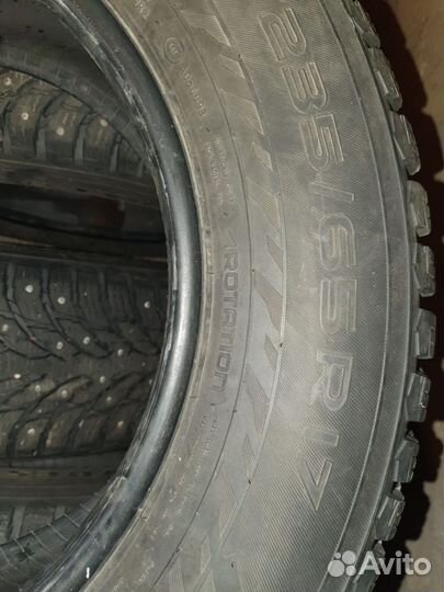 Nokian Tyres Hakkapeliitta 9 235/65 R17