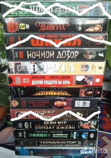 Видеокасеты с фильмами