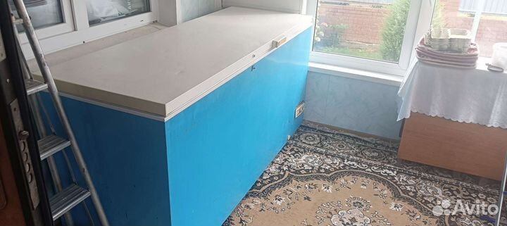 Холодильник промышленный