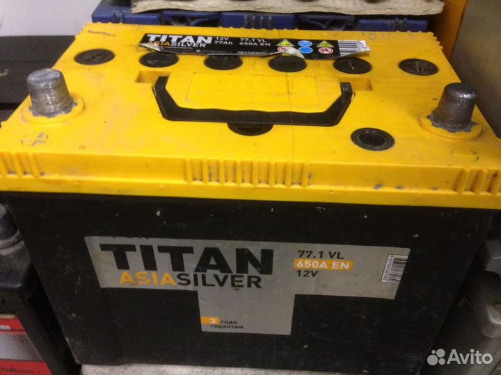 77Ah аккумулятор б/у Titan Asia Silver
