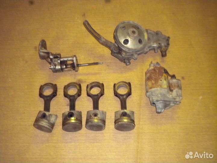 Стартер D9E776 Renault 19 C2J 790