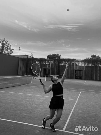 Тренер по большому теннису