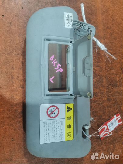 Козырек Mazda Axela BK5P