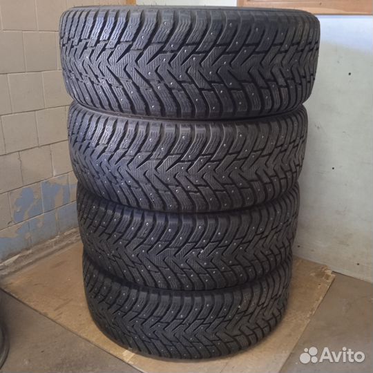 Nokian Tyres Hakkapeliitta 8 SUV 265/65 R17 116T