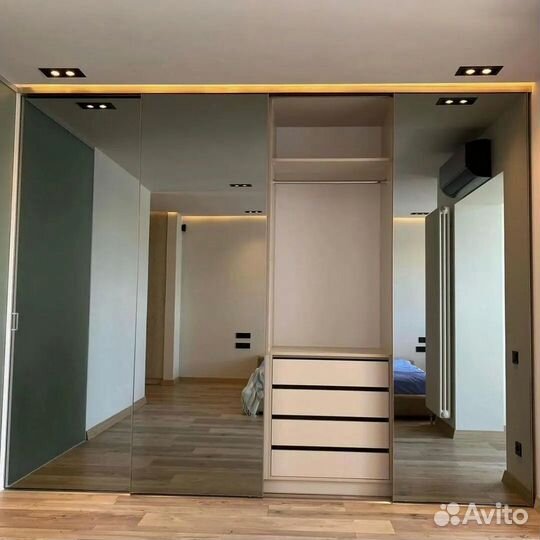 Шкаф купе для одежды