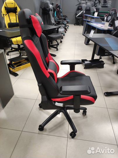 Компьютерное игровое кресло