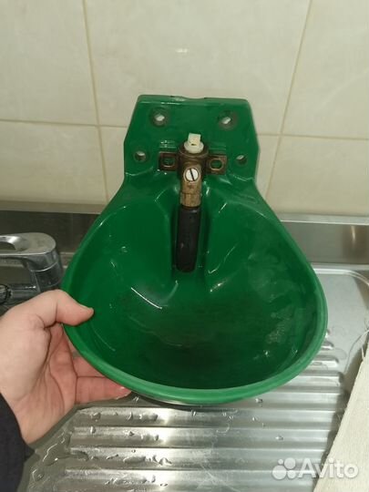 Поилки для коров