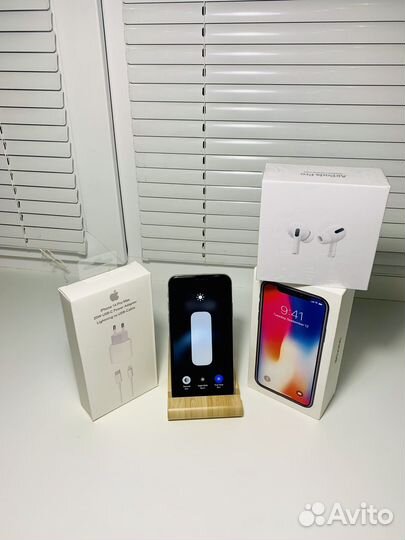 iPhone X, 64 ГБ