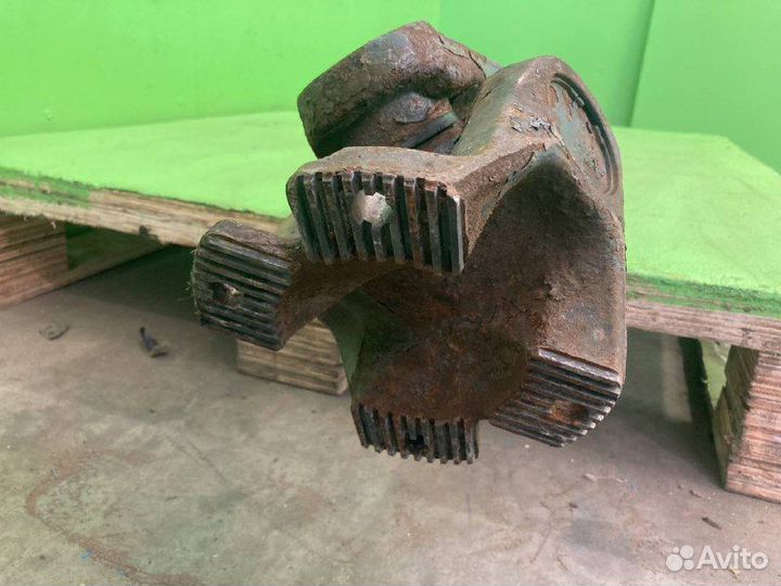 Карданный вал iveco stralis