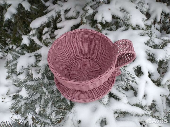 Чашка-конфетница плетеная