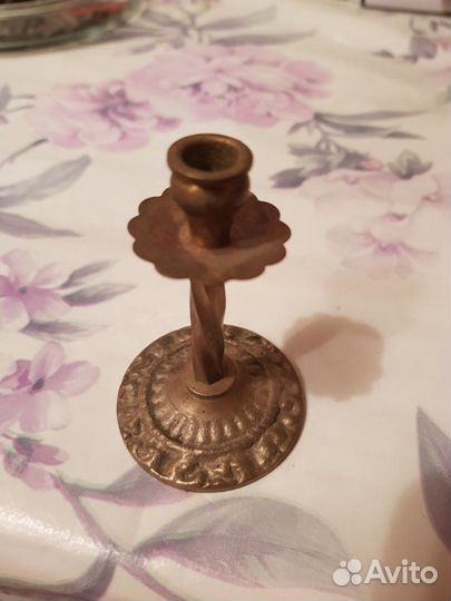 Старинный подсвечник