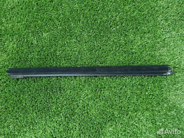 Уплотнитель стекла задний левый Mazda Cx-5 (Kf) Ii