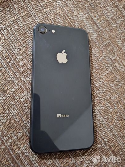 Мобильные телефоны бу iPhone 8