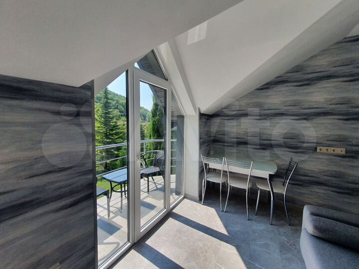 2-к. апартаменты, 33 м², 3/3 эт.