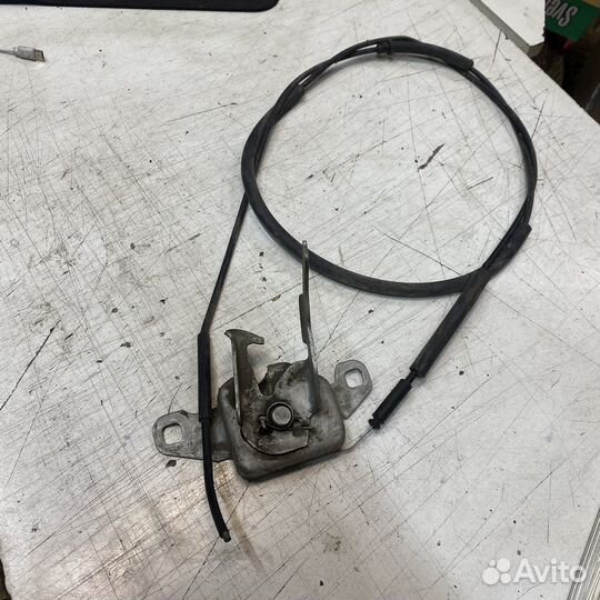 Замок капота Renault Duster