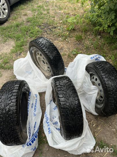 Kumho WinterCraft Ice Wi32 175/65 R14