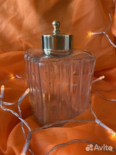 Старинная чайница