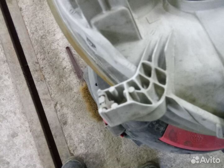 Фара левая на короллу 121 кузов