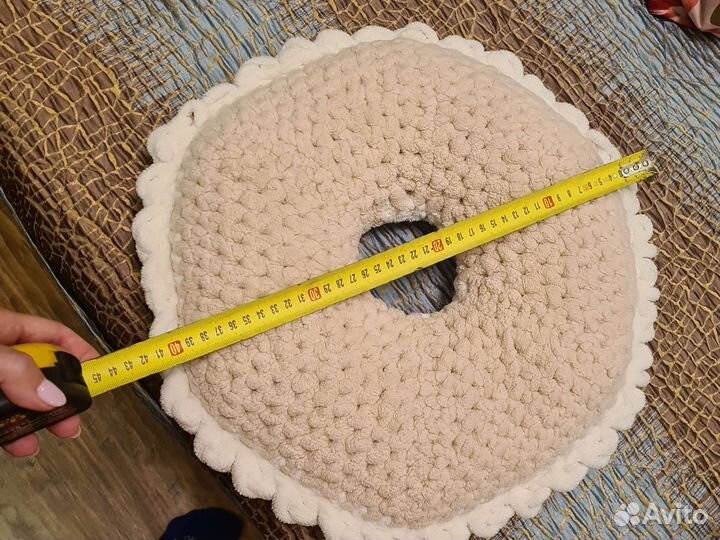 Подушка пончик