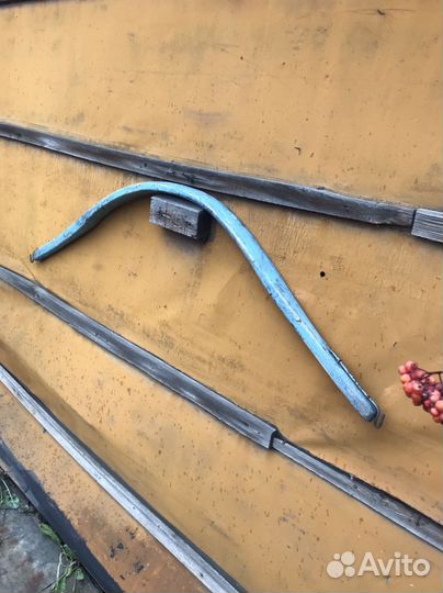 Коромысло для переноса ведер