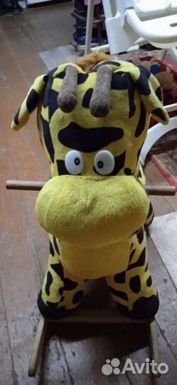 Детская игрушка качалка