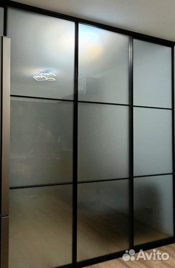 Перегородки стекло графит в комнату