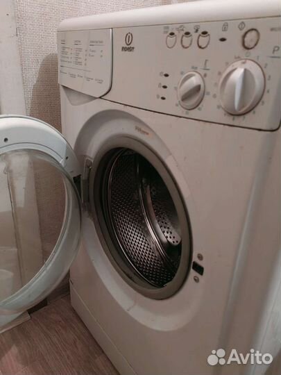Стиральная машина indesit