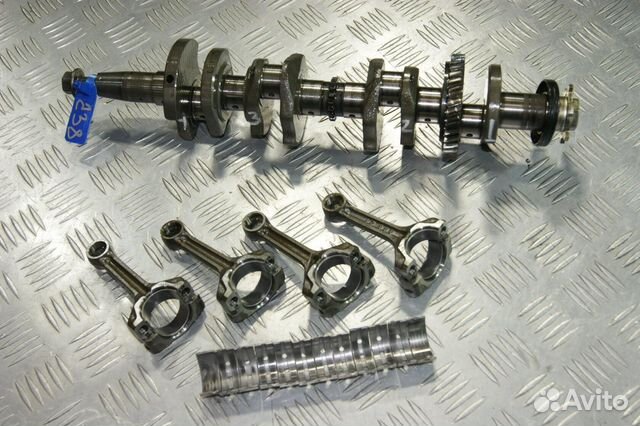 Коленвал Suzuki Bandit 250-1