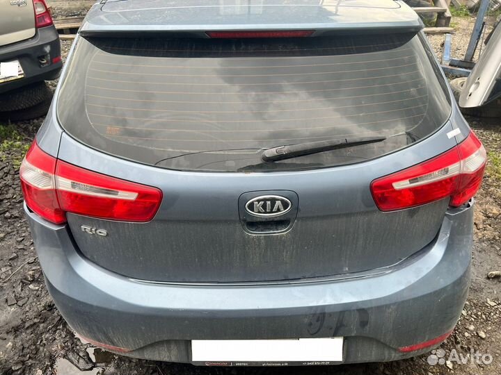 В разборе Kia Rio 3