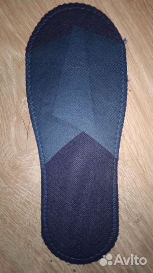 Тапочки с плотной вспененной подошвой