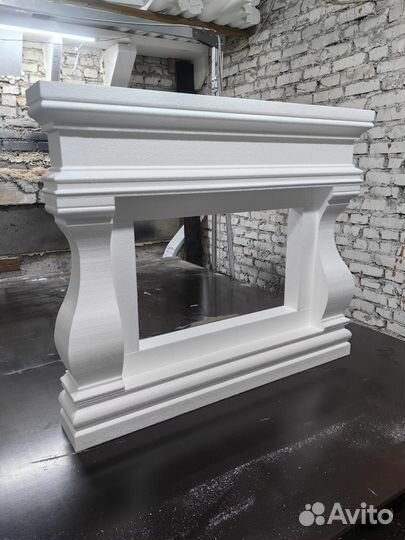 Декоративный камин из качественного пенопласта