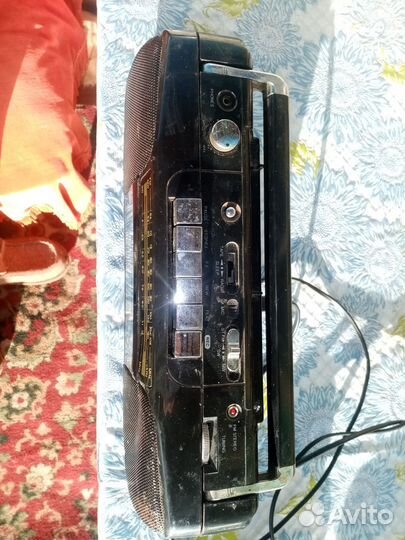 Кассетный магнитофон