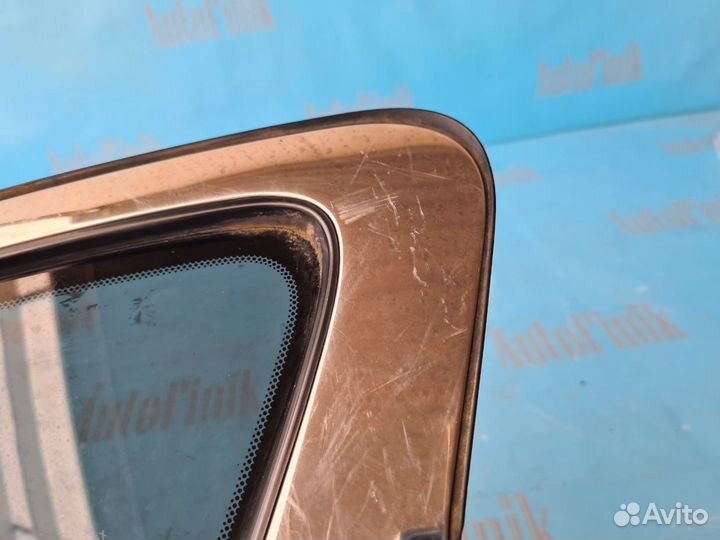 Стекло кузовное заднее левое Infiniti M Q70 Y51