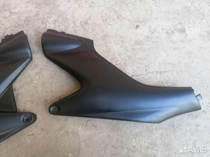 Бокой пластик Honda CB 600 Hornet 05-06