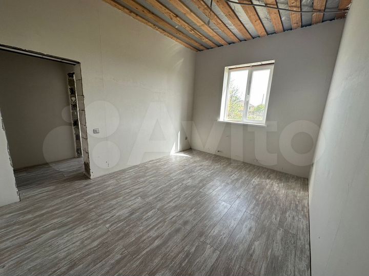 Дом 103 м² на участке 5 сот.