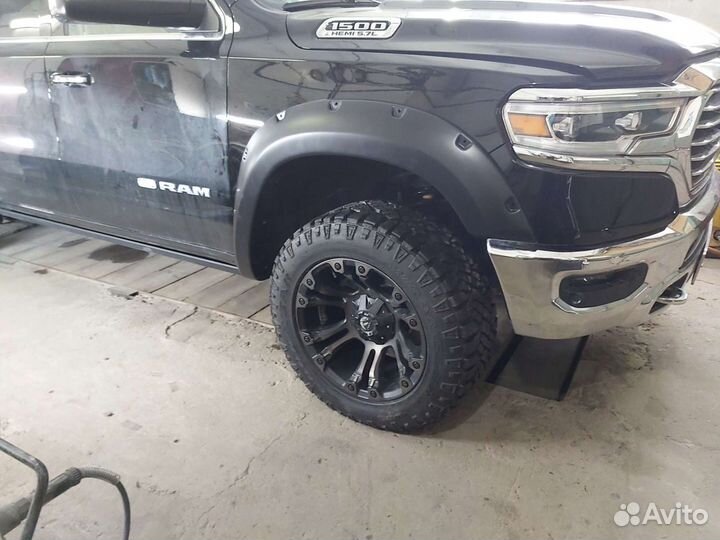 Расширители Bushwacker на RAM 1500