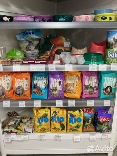 Корм для собак и кошек