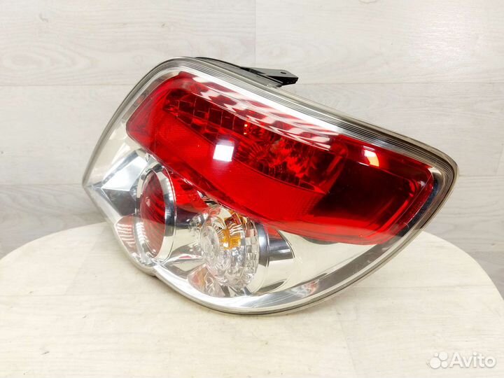 Фонарь задний правый Subaru Impreza 2005-2007