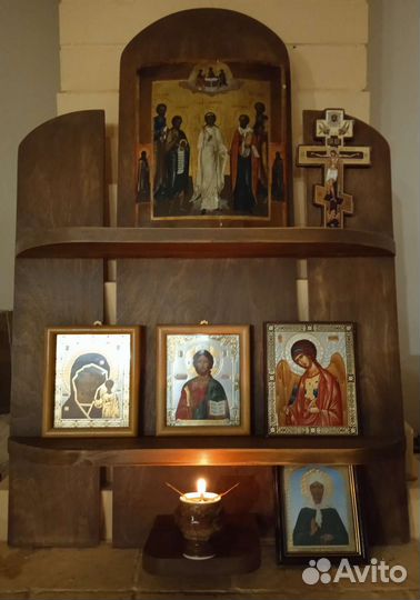 Домашний иконостас, декоративные полки навесные