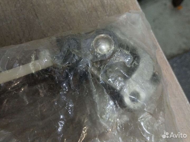 Рулевой вал Toyota RAV 4